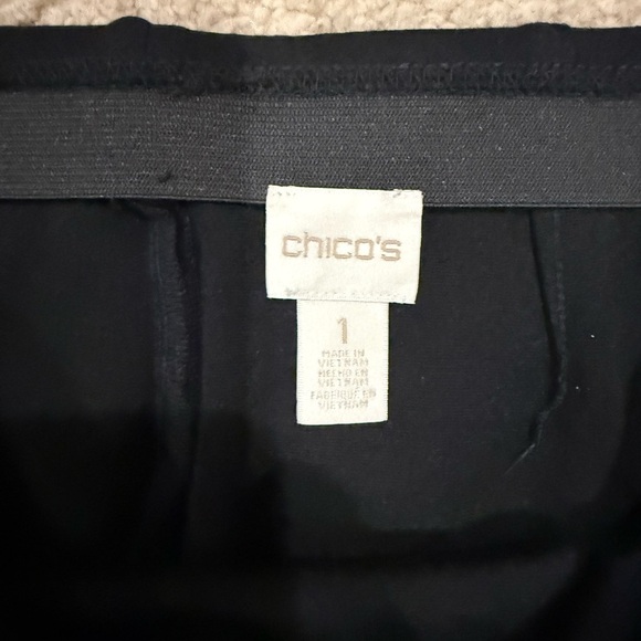 Chico’s Black Pull On Pencil Skirt Size 1   (Fit M 8-10) Faux Pocket Detail - Picture 4 of 7